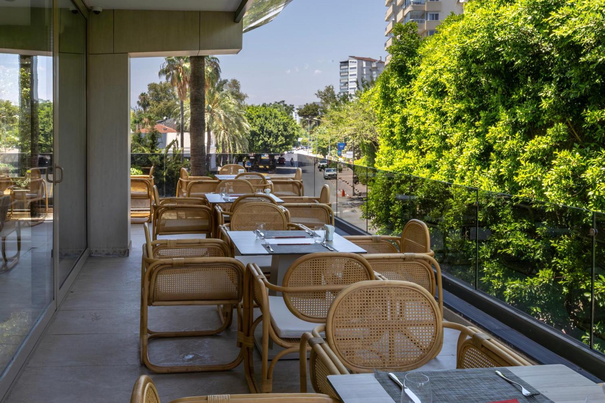 Delta Hotels By Marriott Antalya Lara - Adult Only 외부 사진
