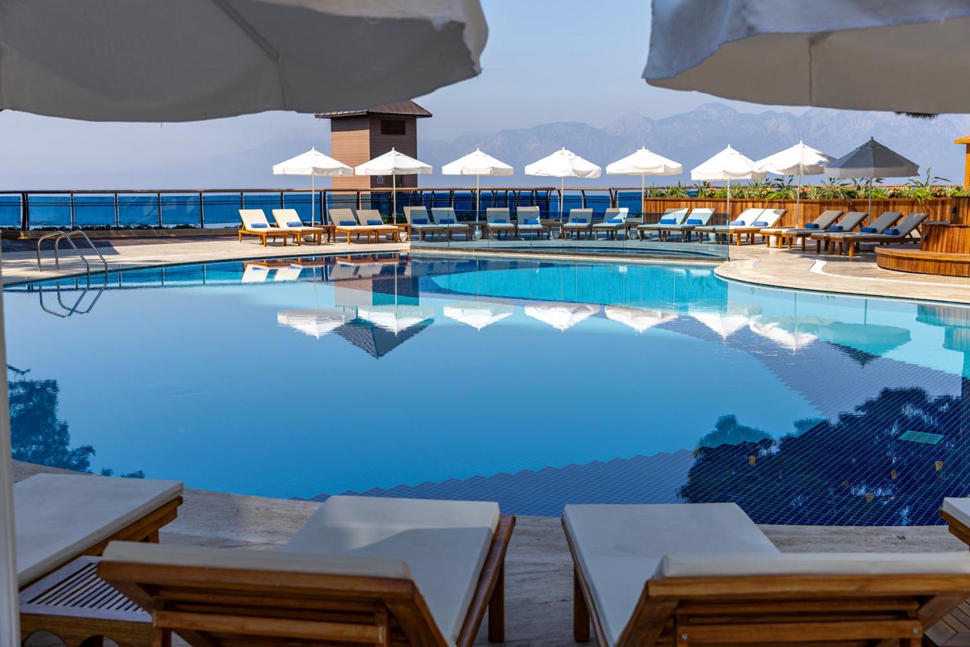 Delta Hotels By Marriott Antalya Lara - Adult Only 외부 사진