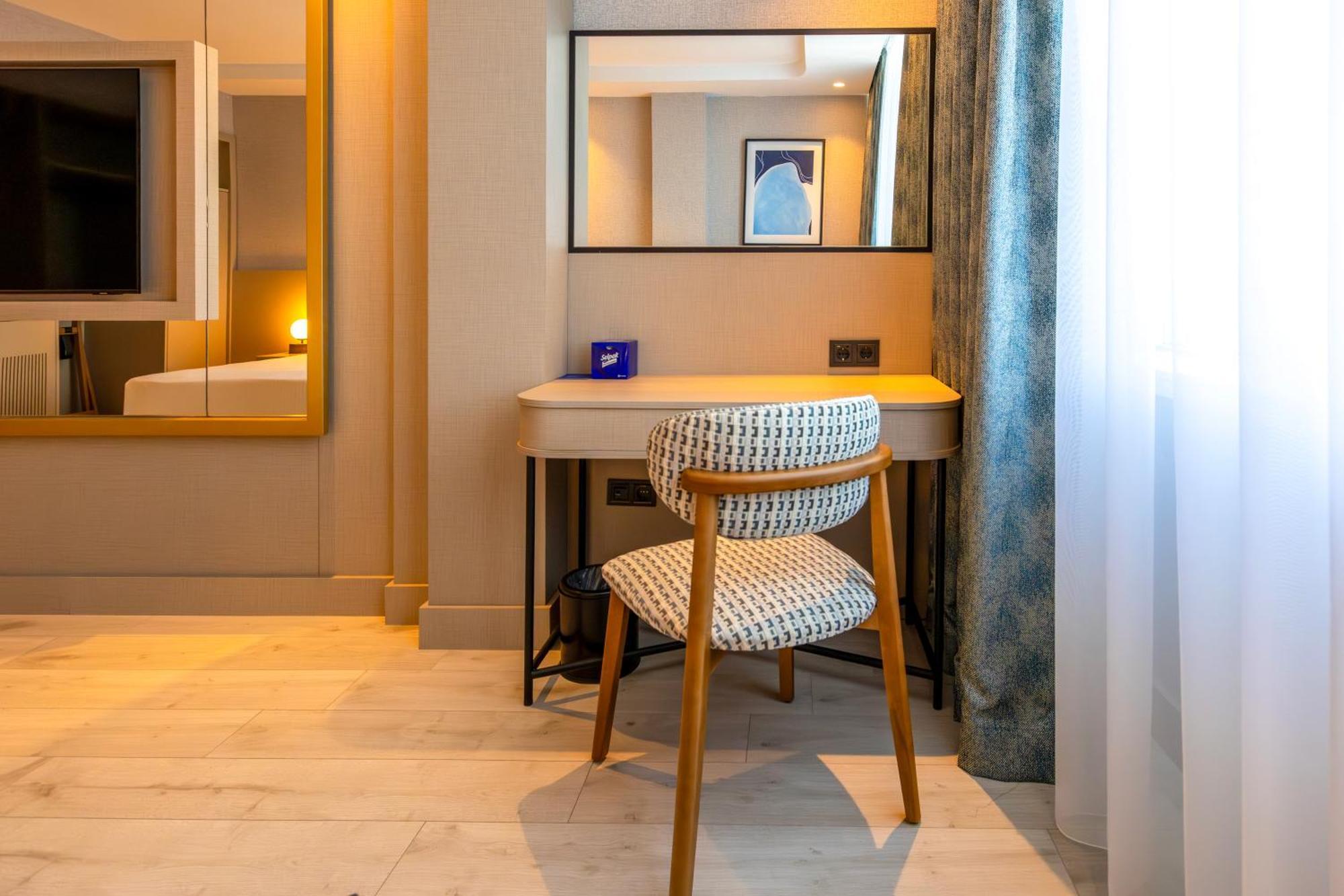 Delta Hotels By Marriott Antalya Lara - Adult Only 외부 사진