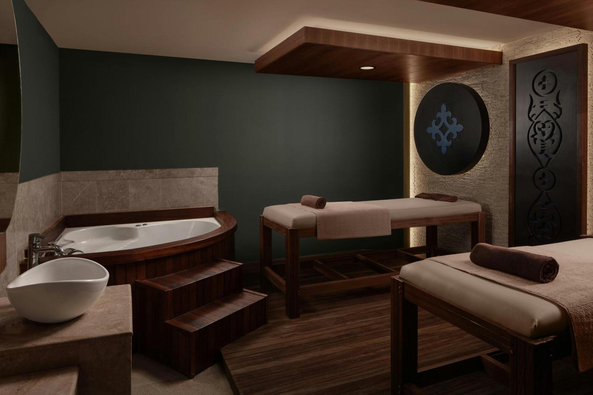 Delta Hotels By Marriott Antalya Lara - Adult Only 외부 사진